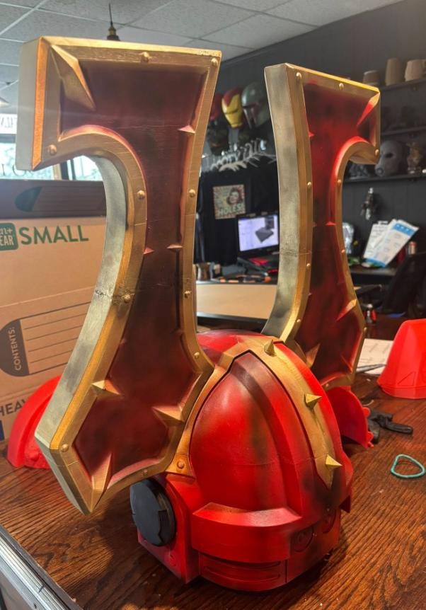 World Snacker 40k cosplay helmet